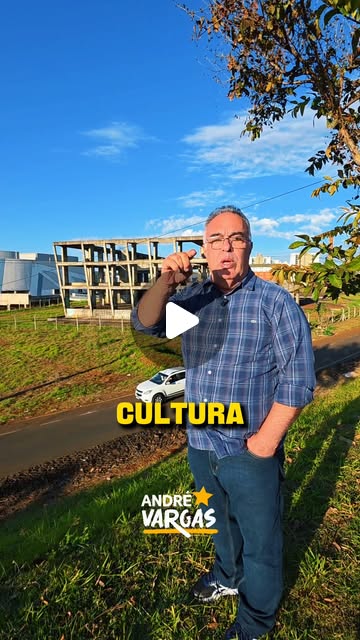 André Vargas cobra retomada das obras do Teatro Municipal de Londrina e defende cultura como prioridade